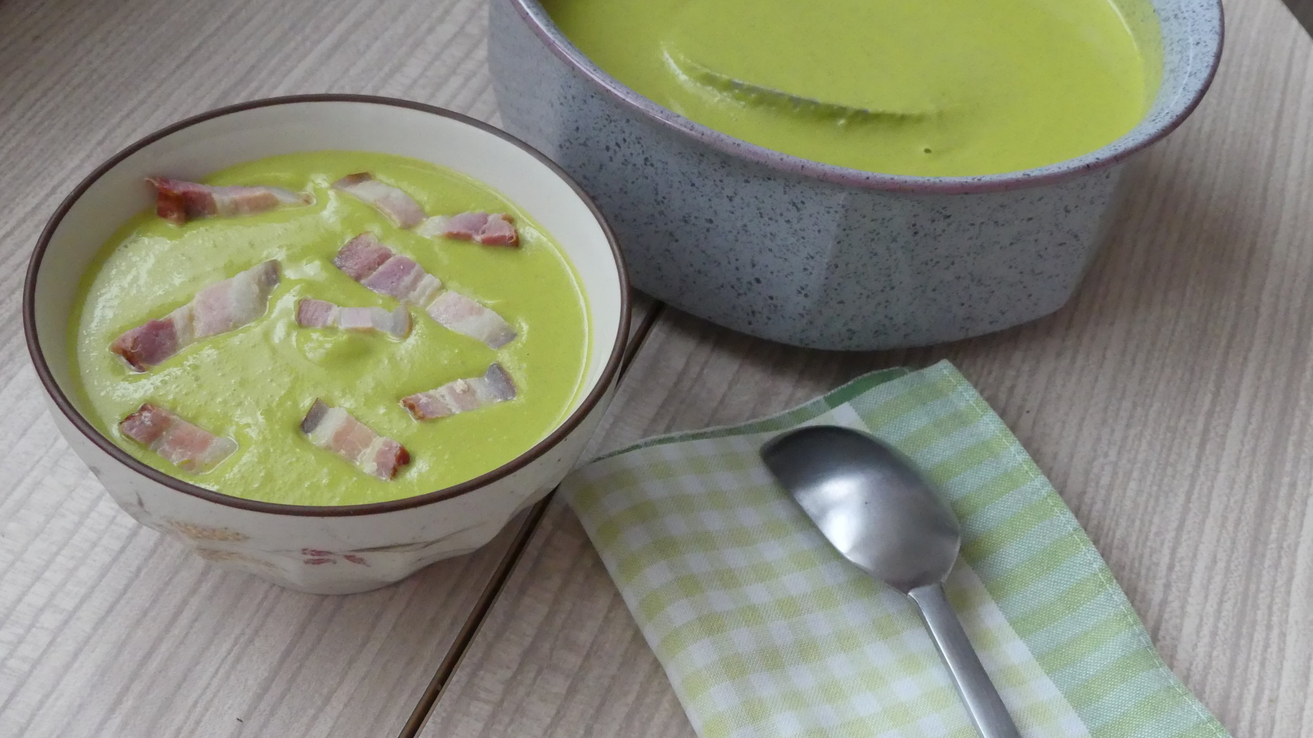 Velouté de petits pois au lard - Withmo