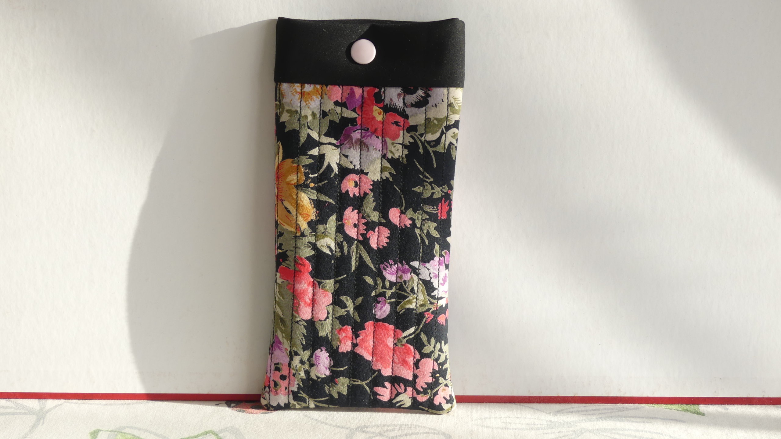 Etui téléphone Marcus de chez Claris Virot