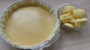 tarte amandine aux pommes_la préparation aux amandes