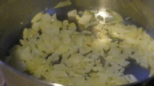 Velouté épinards pommes de terre Withmo_cuisson oignon