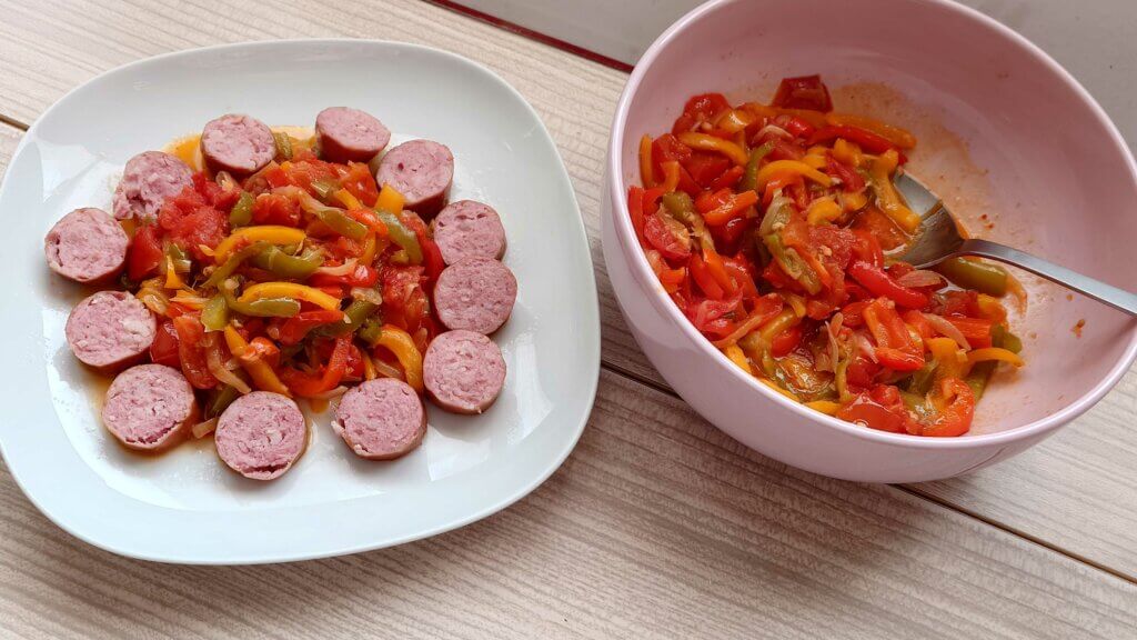 fricassée poivrons tomates avec saucisse Montbéliard_Withmo1