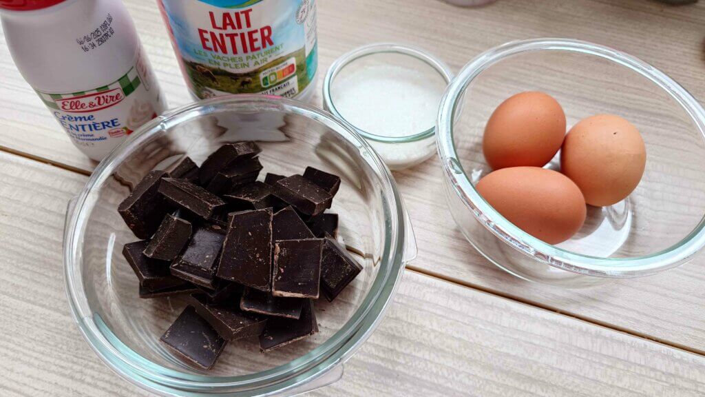 Crème au chocolat à la yaourtière Withmo_ les ingrédients